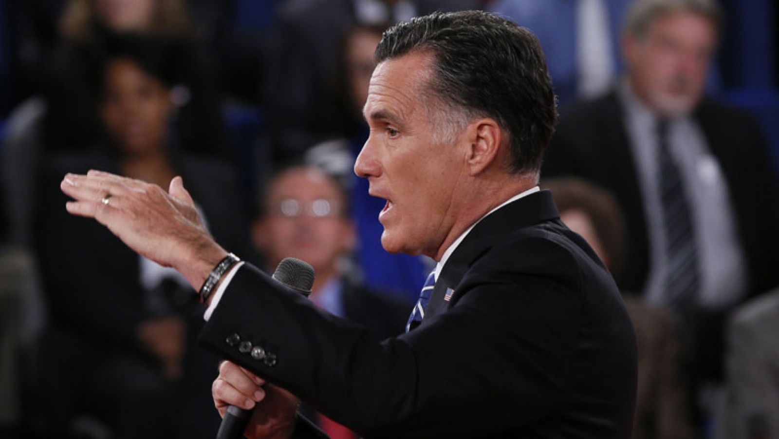 Obama recuerda que Romney solo paga un 14% de impuestos