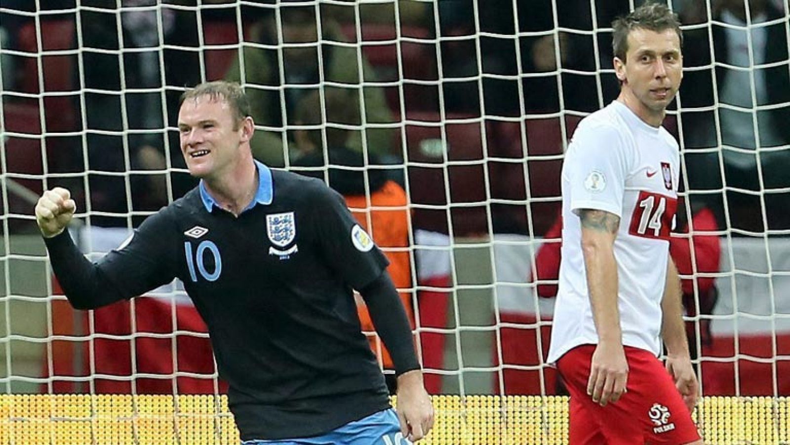 Este miércoles se ha disputado el Inglaterra-Polonia que fue aplazado por la lluvia. Wayne Rooney ha abierto el marcador en Varsovia, pero a partir de ahí los ingleses han estado a merced de Polonia. Los locales han logrado el empate en el minuto 70