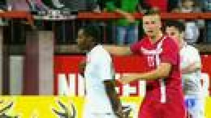 Polonia consigue empatar con Inglaterra, 1-1