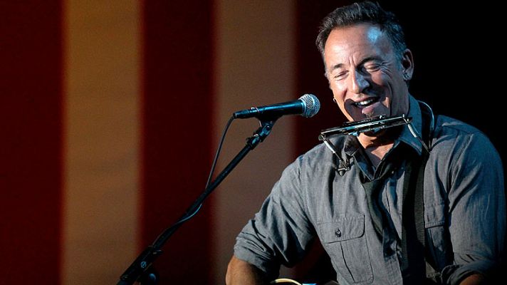  - Springsteen salta al escenario con Bill Clinton para apoyar a Obama