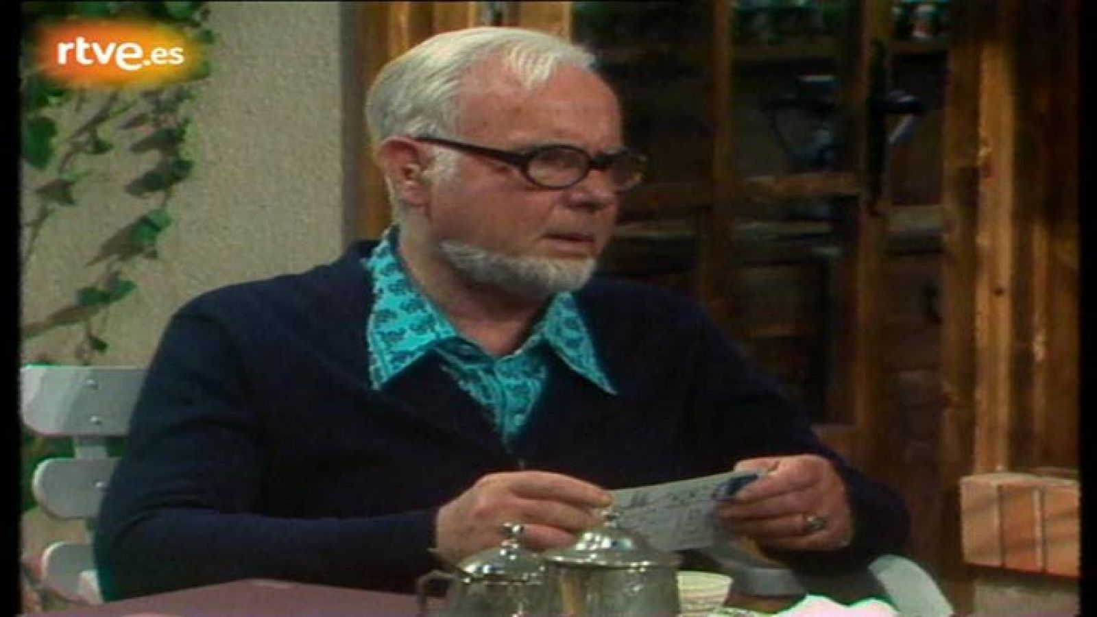 Arxiu TVE Catalunya - Doctor Caparrós, metge de poble -  Visites d'urgència