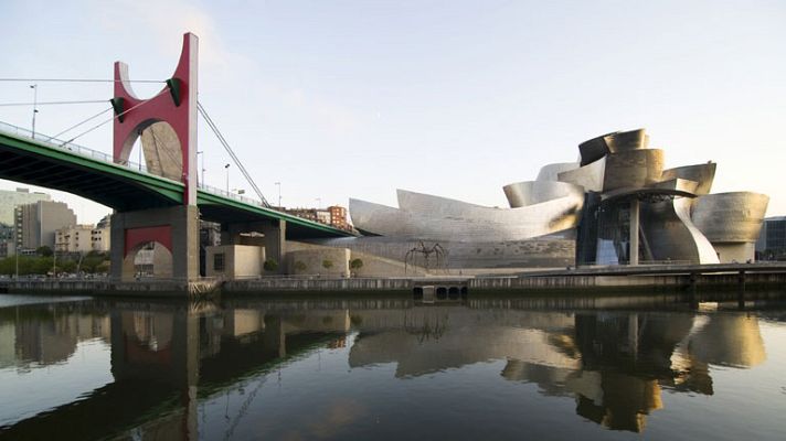 Informativo 24h - El Guggenheim de Bilbao cumple 15 años