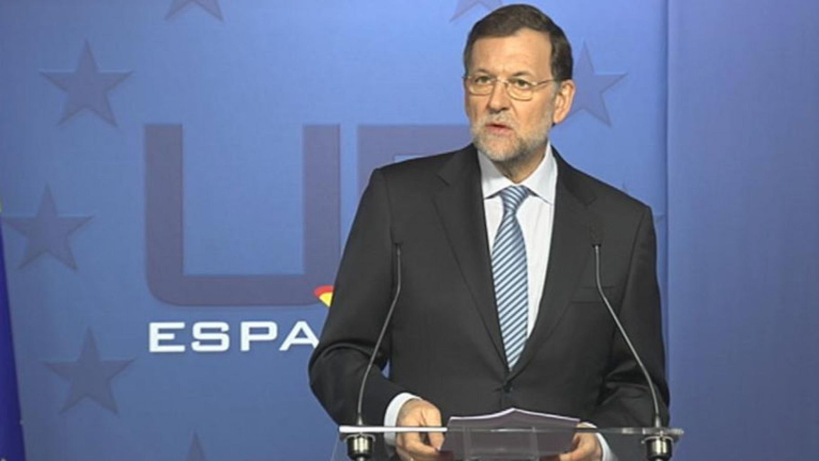Rajoy critica que los sindicatos convoquen "la segunda huelga general a un gobierno que no lleva un año" 