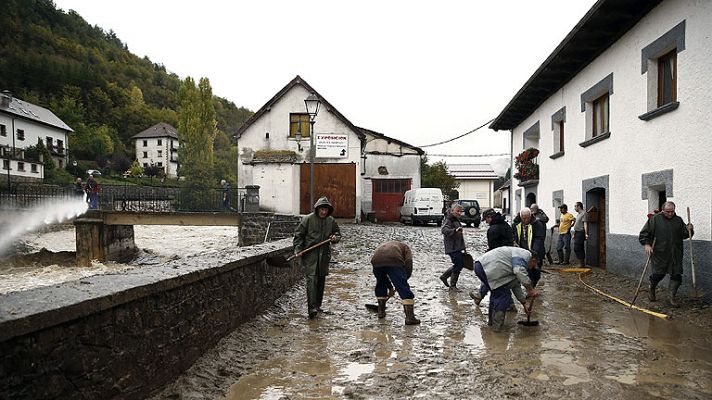 Telediario 1 - Telediario matinal en cuatro minutos 20/10/12