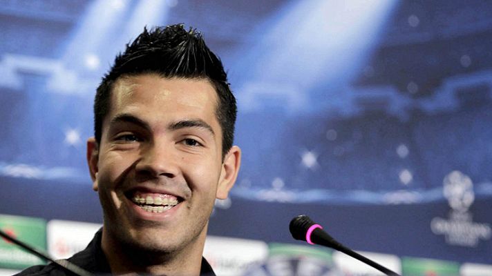 Desafío Champions - Miku apunta a la defensa del Barça