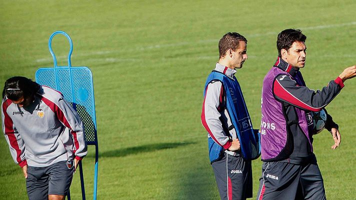 Telediario 1 - El Valencia, obligado a puntuar en Bielorrusia