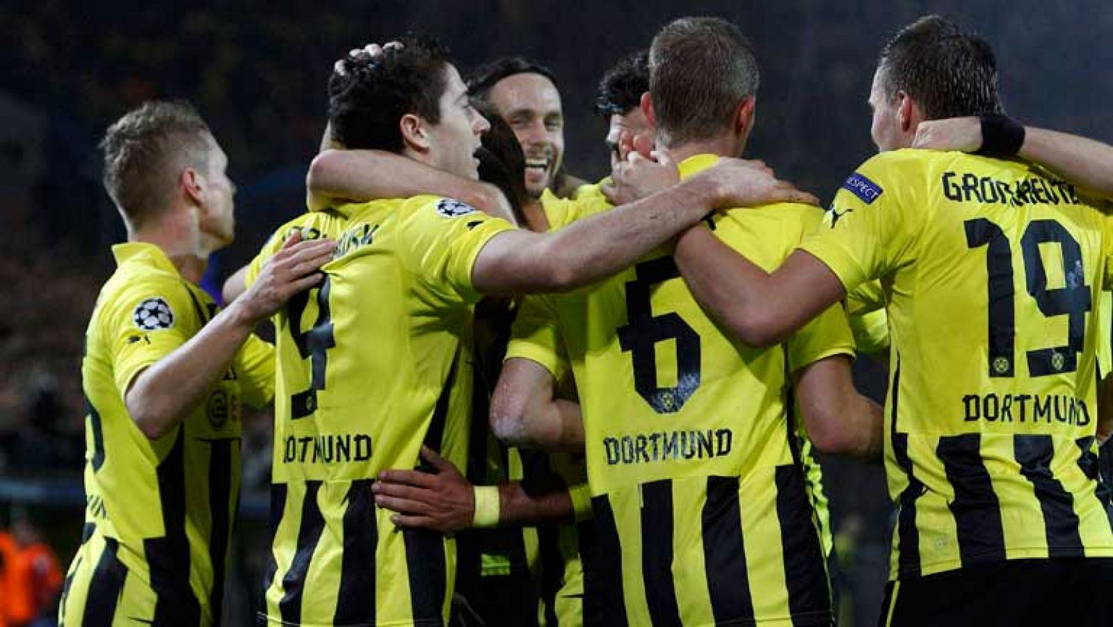 El jugador Schmelzer ha marcado el gol de la victoria del Borussia de Dortmund sobre el Real Madrid en el minuto 64 de juego. 
