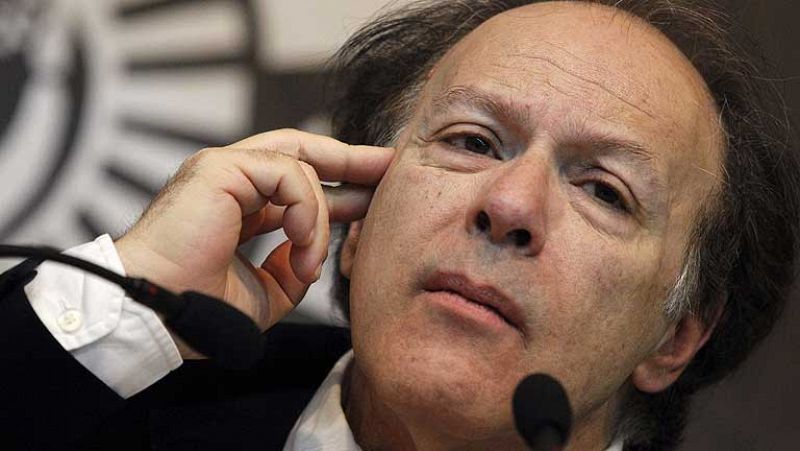 El escritor Javier Marías rechaza el premio nacional de narrativa