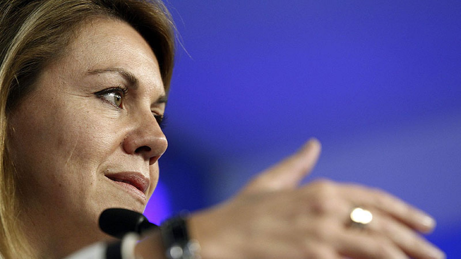 Cospedal: "A pesar de lo que algunos dicen, el PP quiere mucho a Cataluña" - Informativo 24h | Ver