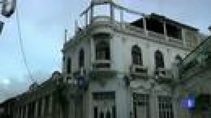 Telediario 1 - El Huracán Sandy arrasa Cuba