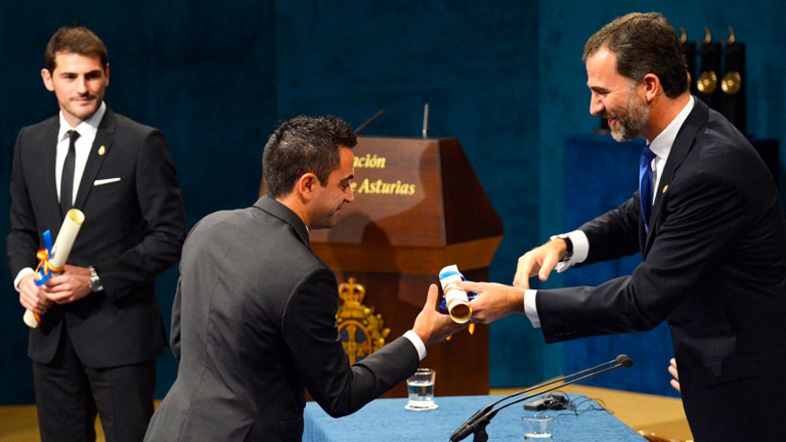 Don Felipe propone "superar los desencuentros" y preservar "nuestra larga historia común" - Premios Princesa de Asturias | Ver