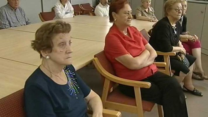 Telediario 1 - Clausura del Congreso Alzheimer