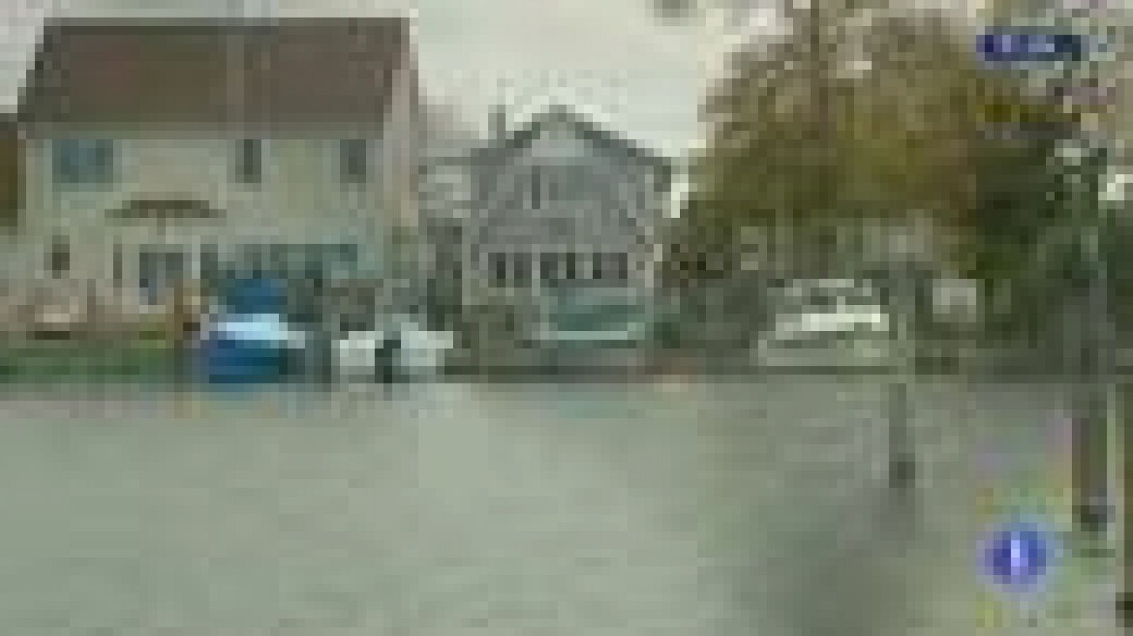 Ordenan la evacuación de cientos de miles de personas de Nueva York ante la llegada de "Sandy"