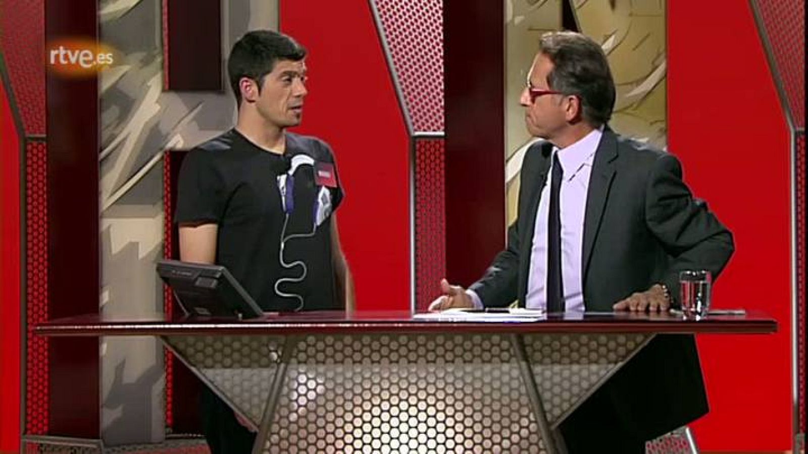 Saber y ganar -  Manu Zapata se convierte en Magnífico - 30/10/12