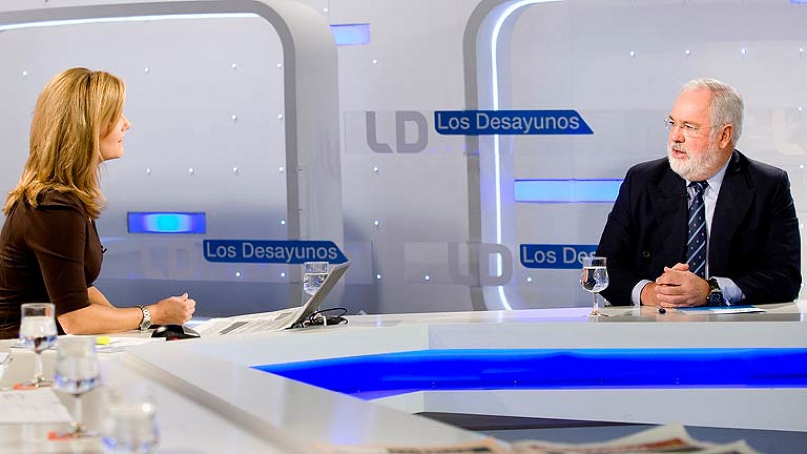 Arias Cañete, en Los Desayunos de TVE, defiende la actuación del Gobierno en el Prestige