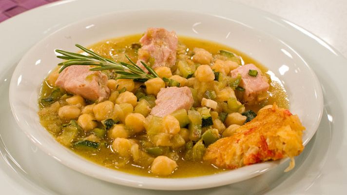 RTVE Cocina - Garbanzos con atún y pisto