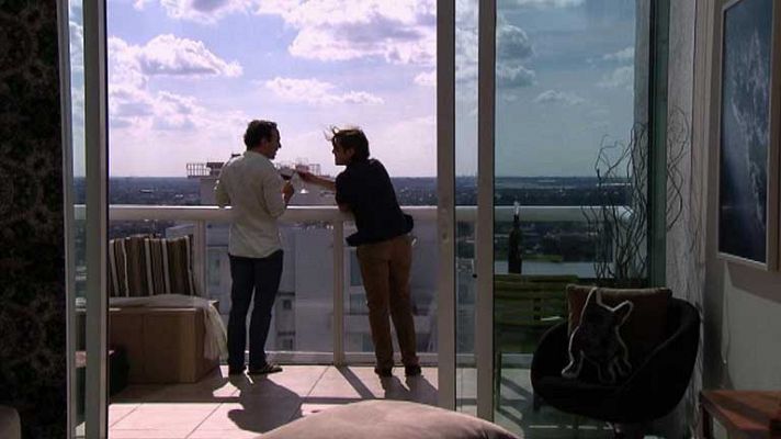 Telediario 1 - El matrimonio homosexual se ha desvanecido de la campaña en EE.UU.