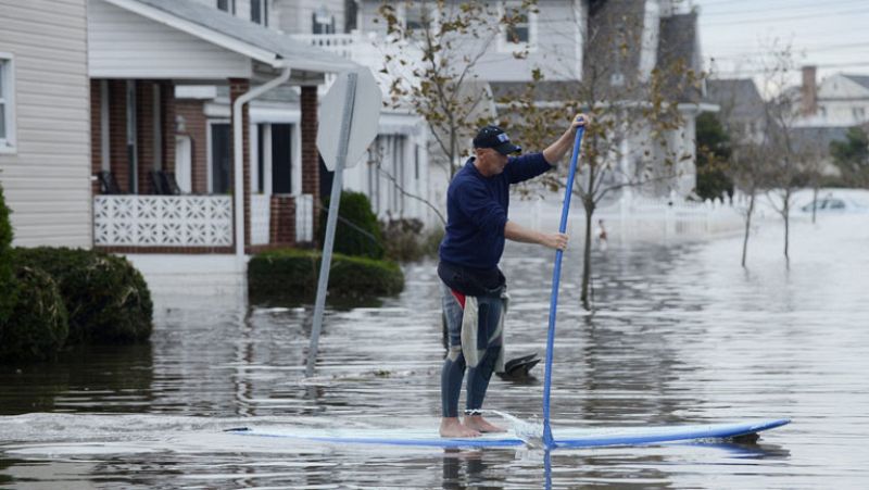 Las consecuencias de Sandy continúan en EE.UU. tres días después de su paso