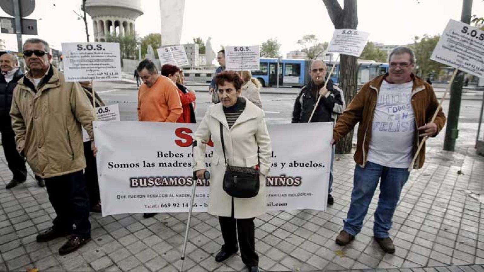 Declara una madre que asegura que le robaron a su bebé en 1978