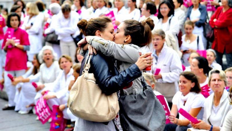 El TC avala el matrimonio gay 8 votos a favor y 3 en contra