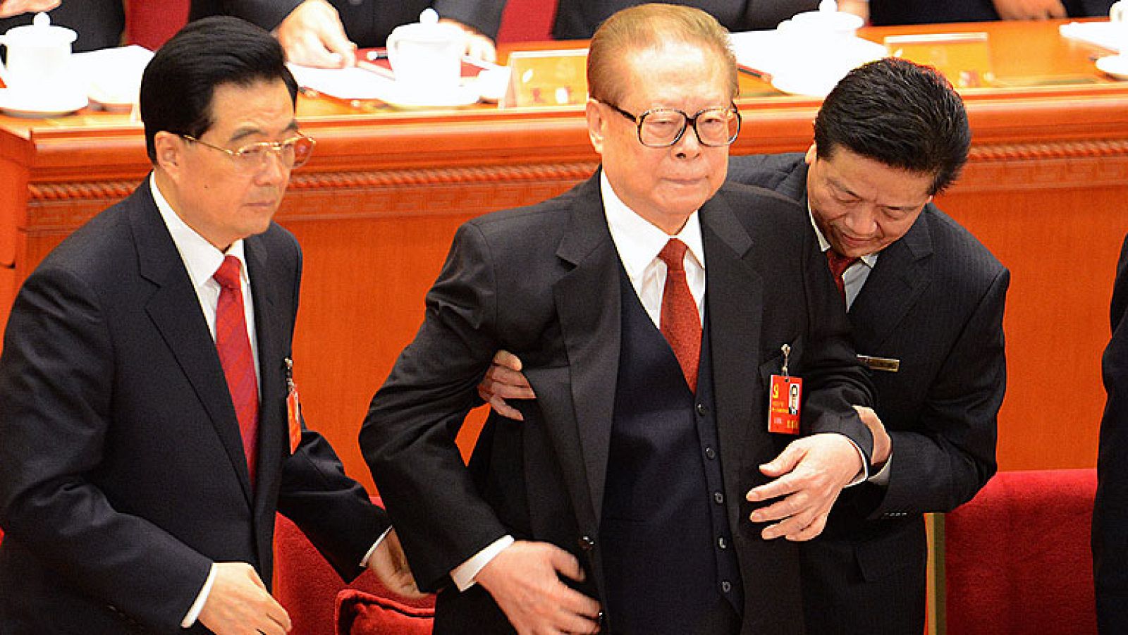 Hu Jintao: "Si fallamos en la lucha contra la corrupción, caerá el Estado"