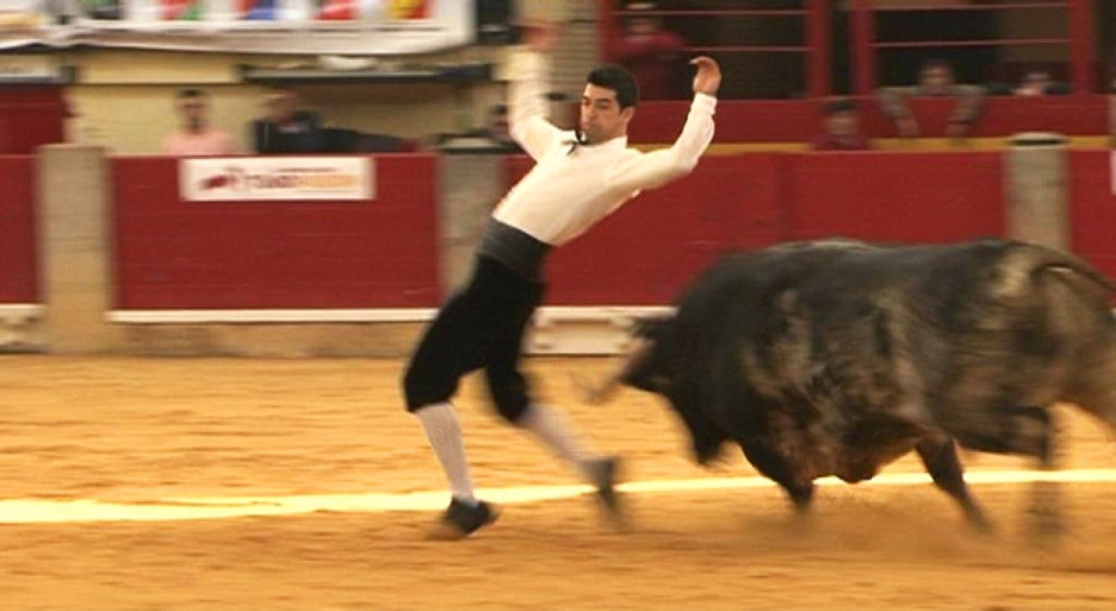 Comando actualidad - Vivir al límite - Recortador taurino - Comando Actualidad | Ver