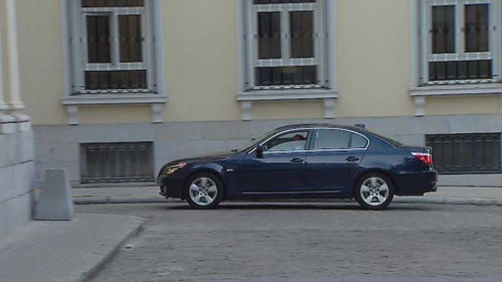 Telediario 1 - Reducción de coches oficiales