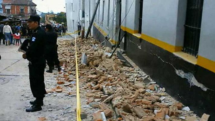 Telediario 1 - Terremoto en Guatemala