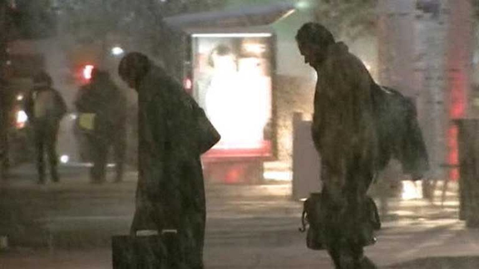 Más de 715.000 casas y negocios vuelven a estar sin electricidad en NY