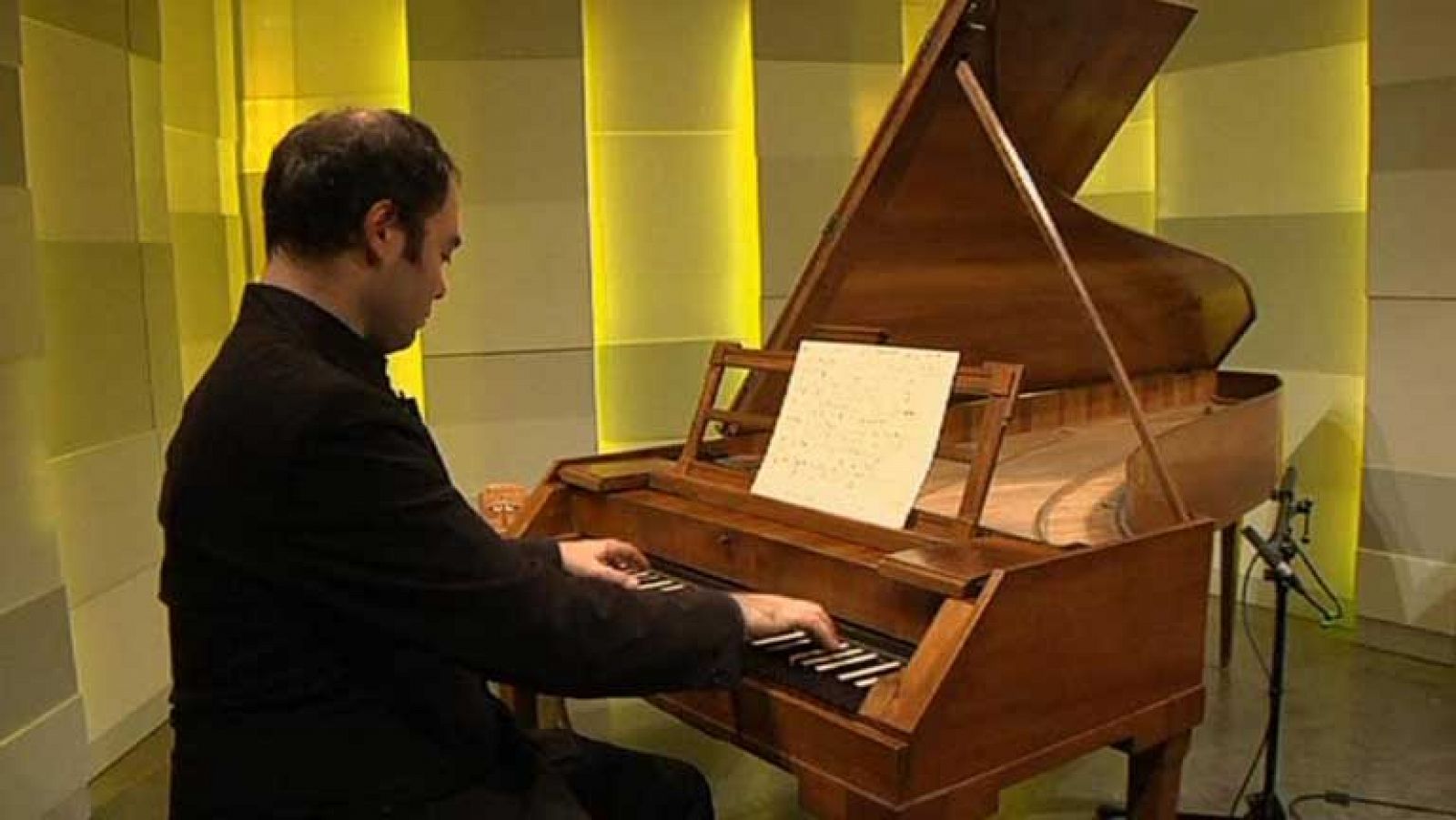 Telediario 1: El piano de Mozart | RTVE Play
