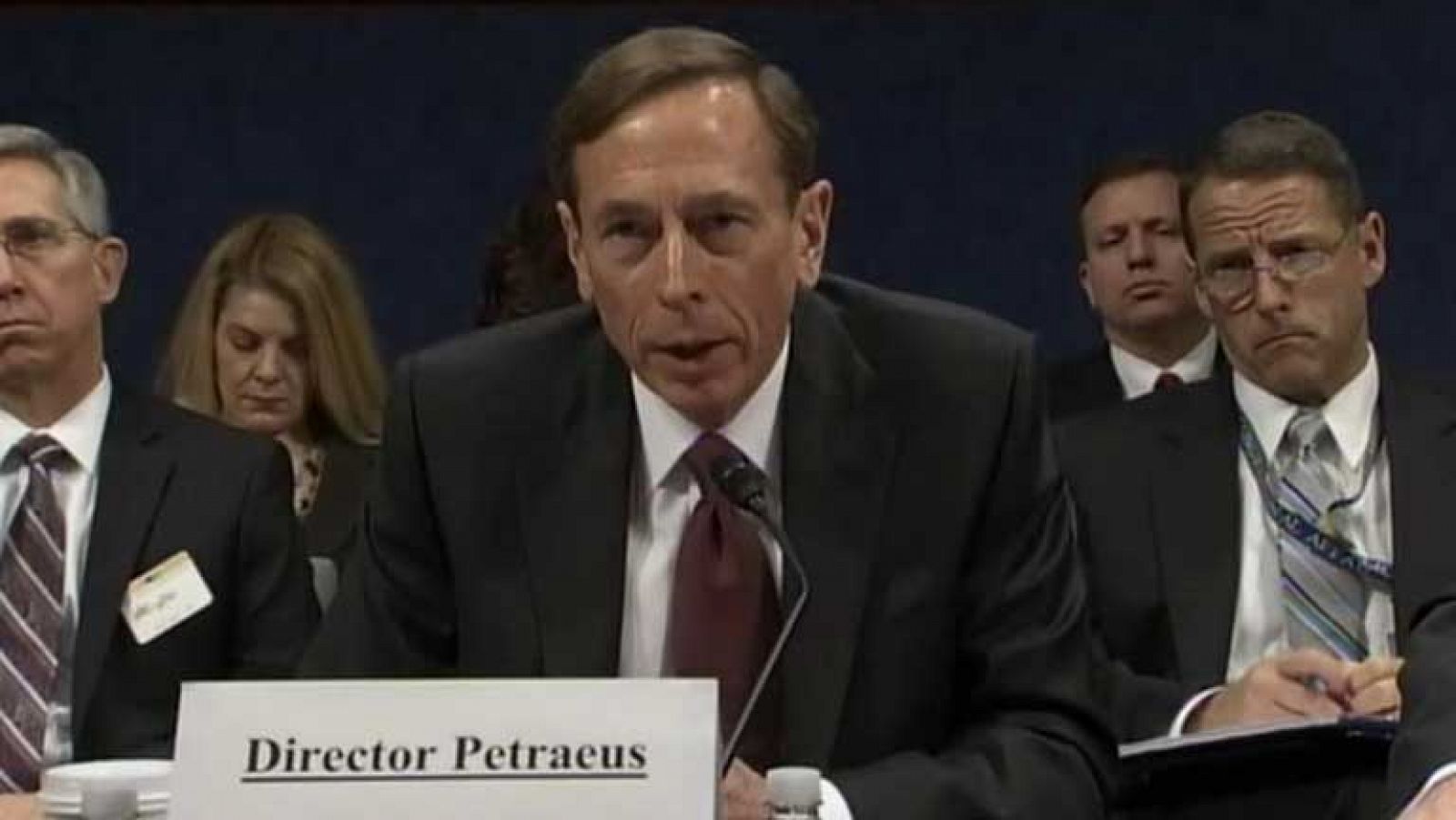 Telediario 1: Petraeus dimite | RTVE Play