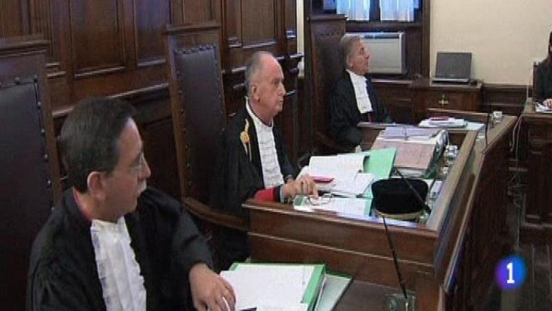 El informático del papa es condenado a dos meses de cárcel