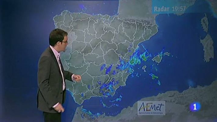 El tiempo - Alerta naranja  en Granada y Almería por nevadas