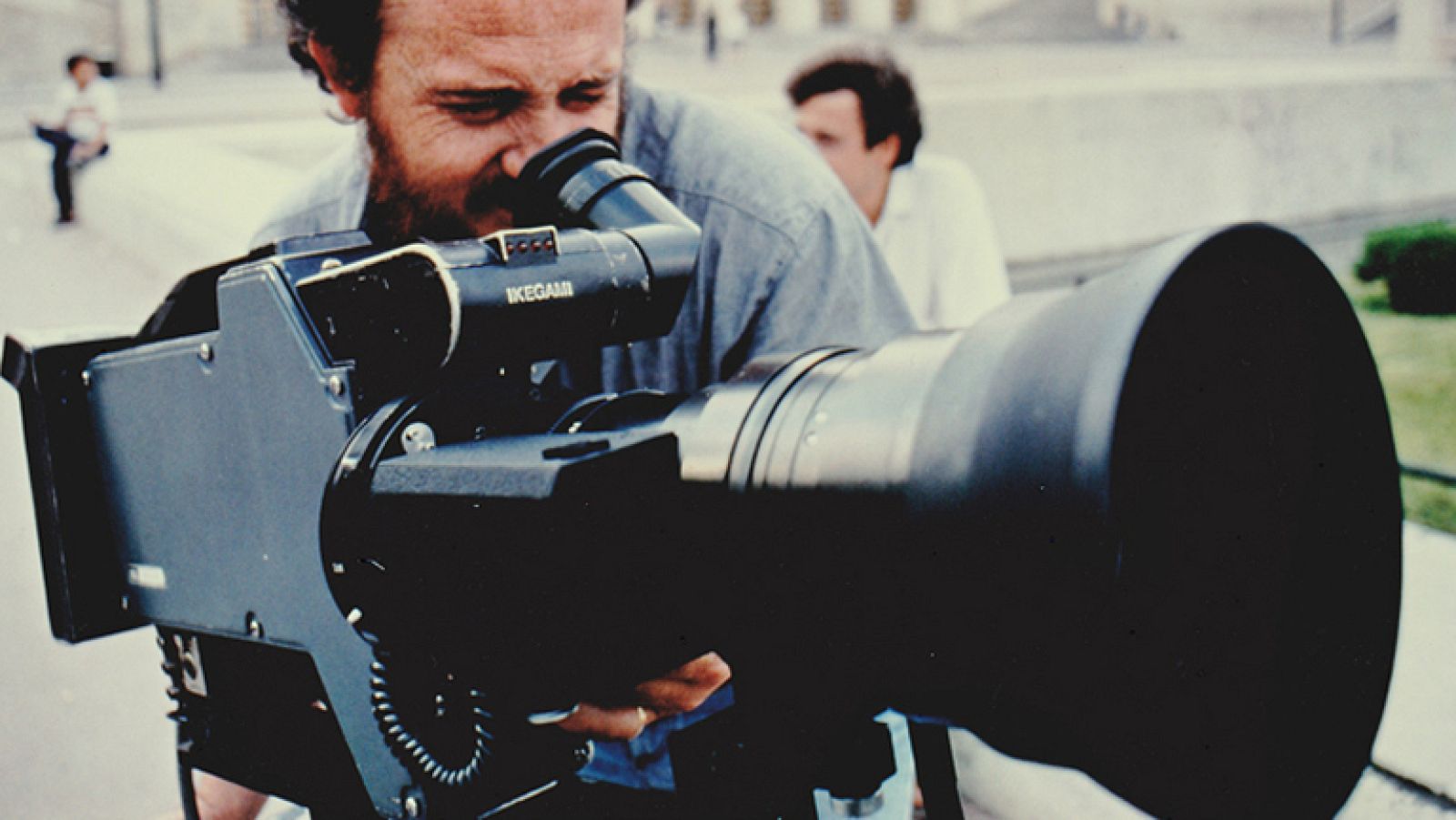 El ojo en la noticia: Andrés Menéndez por Andrés Menéndez | RTVE Play