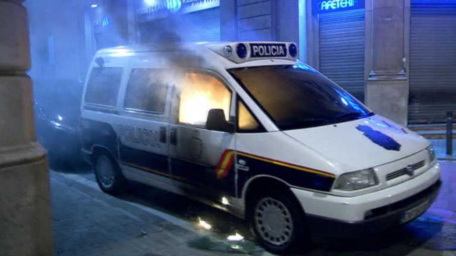 La jornada de huelga terminó con 155 detenidos y 77 heridos