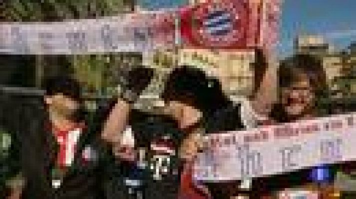 Telediario 1 - Los hinchas del Bayern se relajan en Valencia