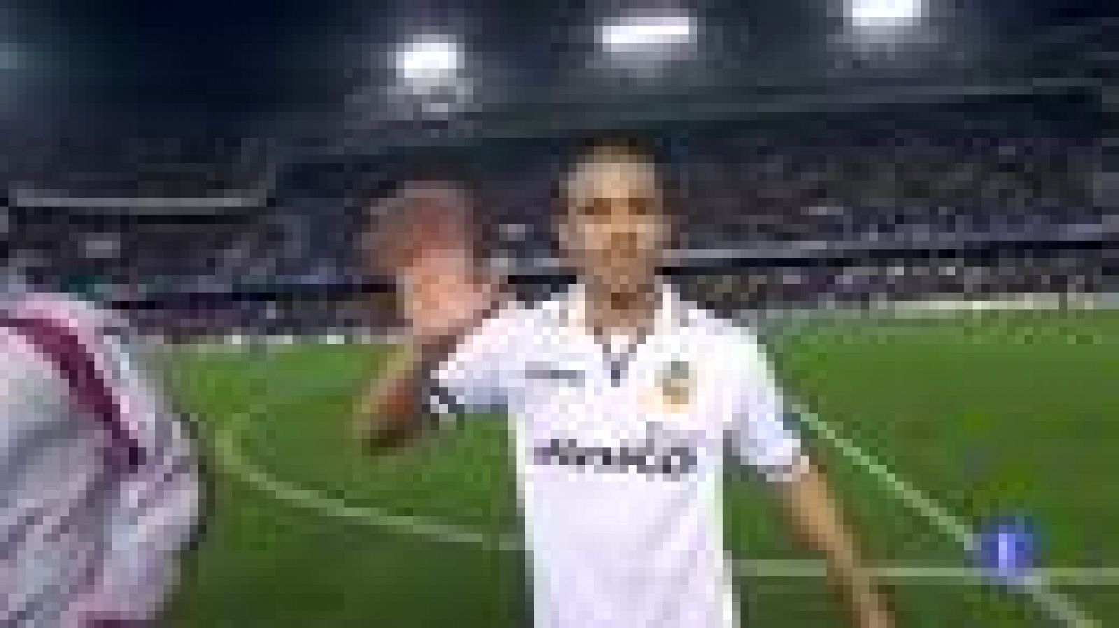 Telediario 1: El Valencia sella su empate a octavos con un empate ante el Bayern | RTVE Play