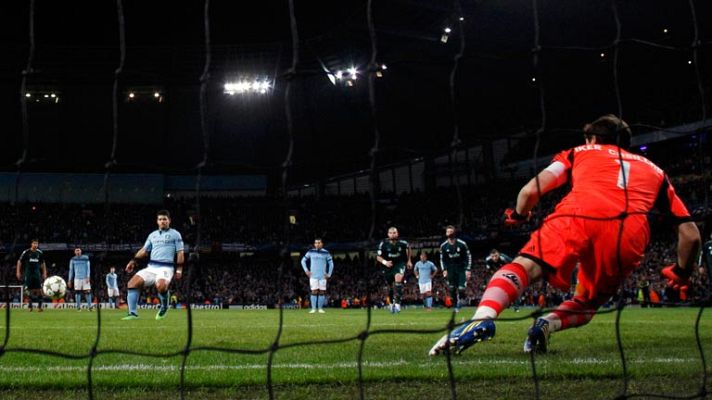 Champions League - Agüero empata de penalti (1-1)