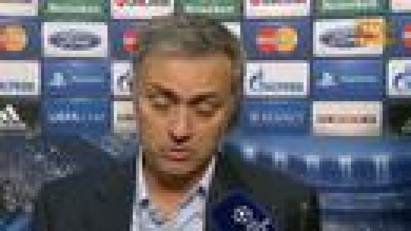 Mourinho: "Vosotros tenéis que decir lo que ha pasado" 