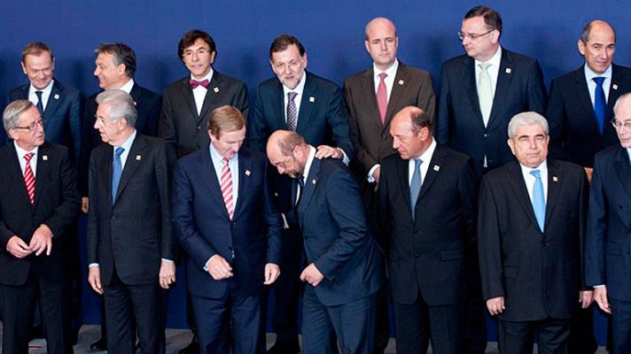 Telediario 1 - Los líderes europeos se reúnen con el difícil objetivo de cerrar el presupuesto 2014-2020