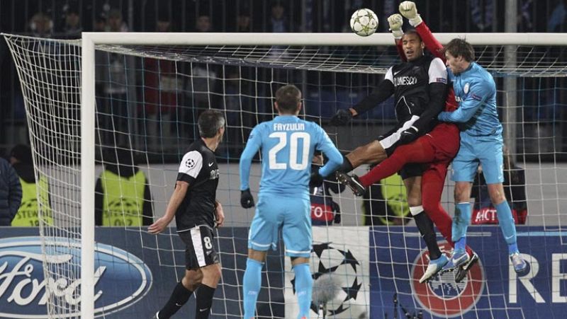 El Málaga logra en Rusia el liderato de grupo