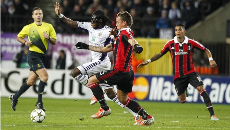 Borussia, Milan, PSG, Arsenal y Schalke logran el pase a octavos