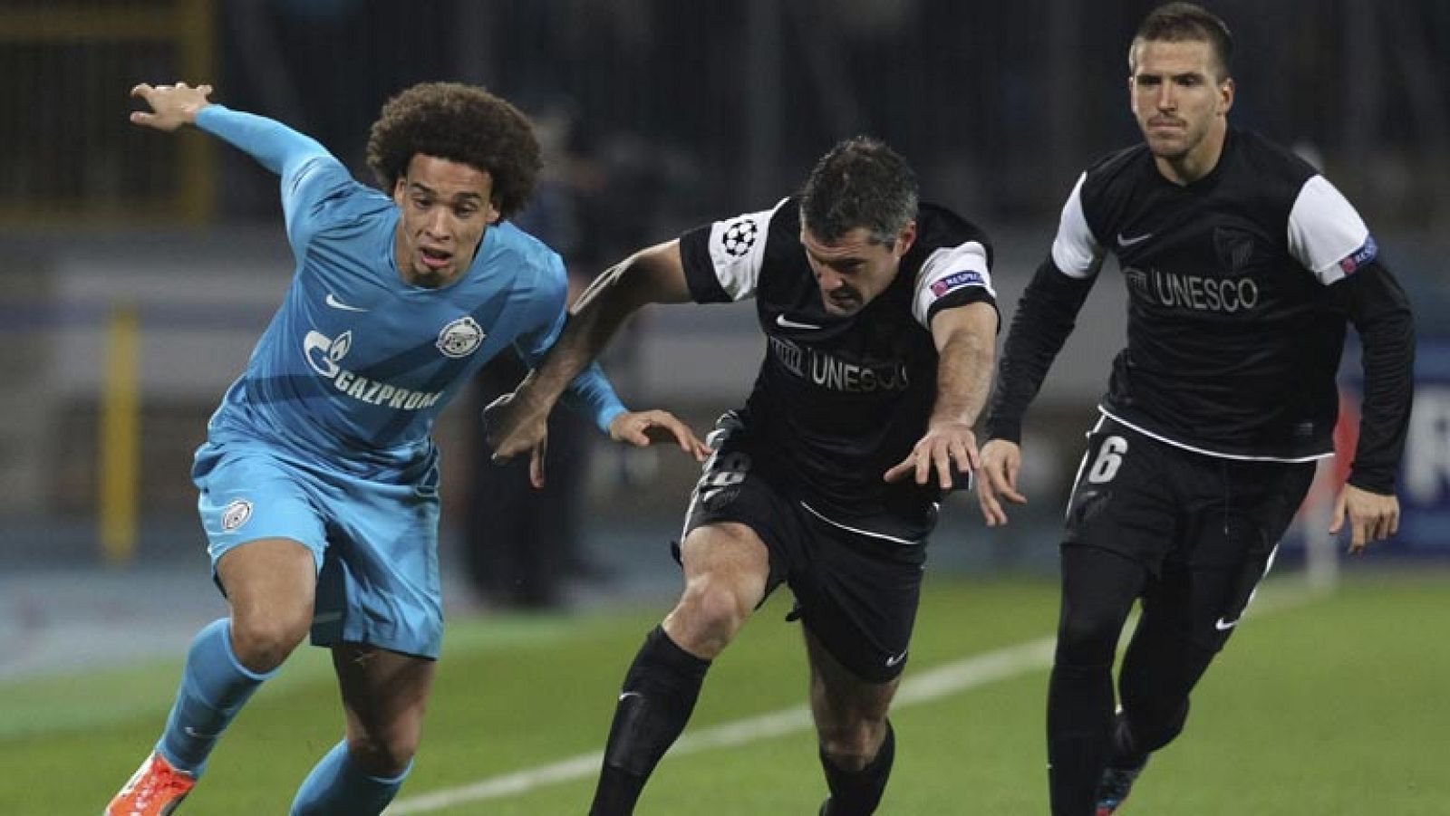 El Málaga consigue el primer puesto tras empatar ante el Zenit