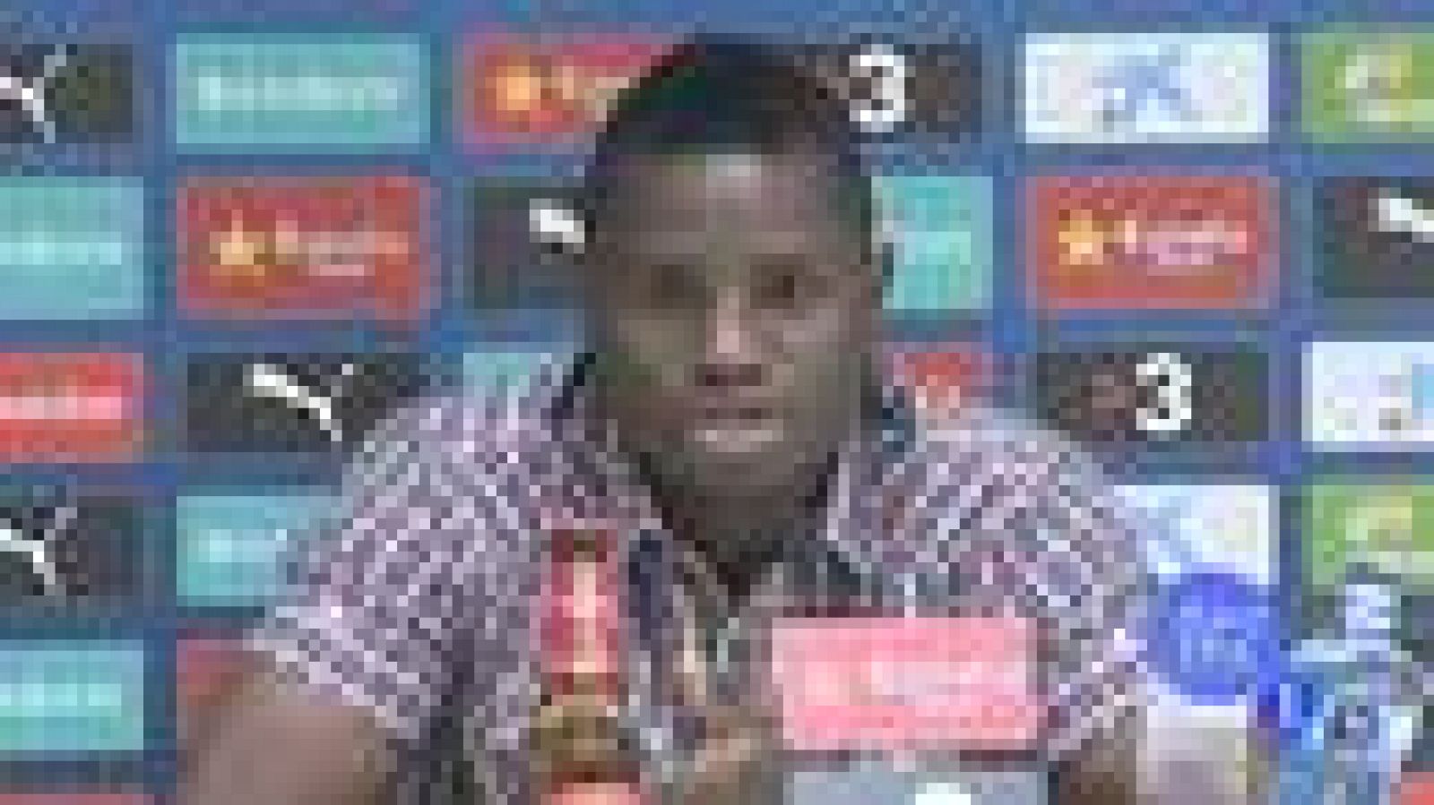 Telediario 1: Wakaso denuncia racismo en los arbitrajes | RTVE Play