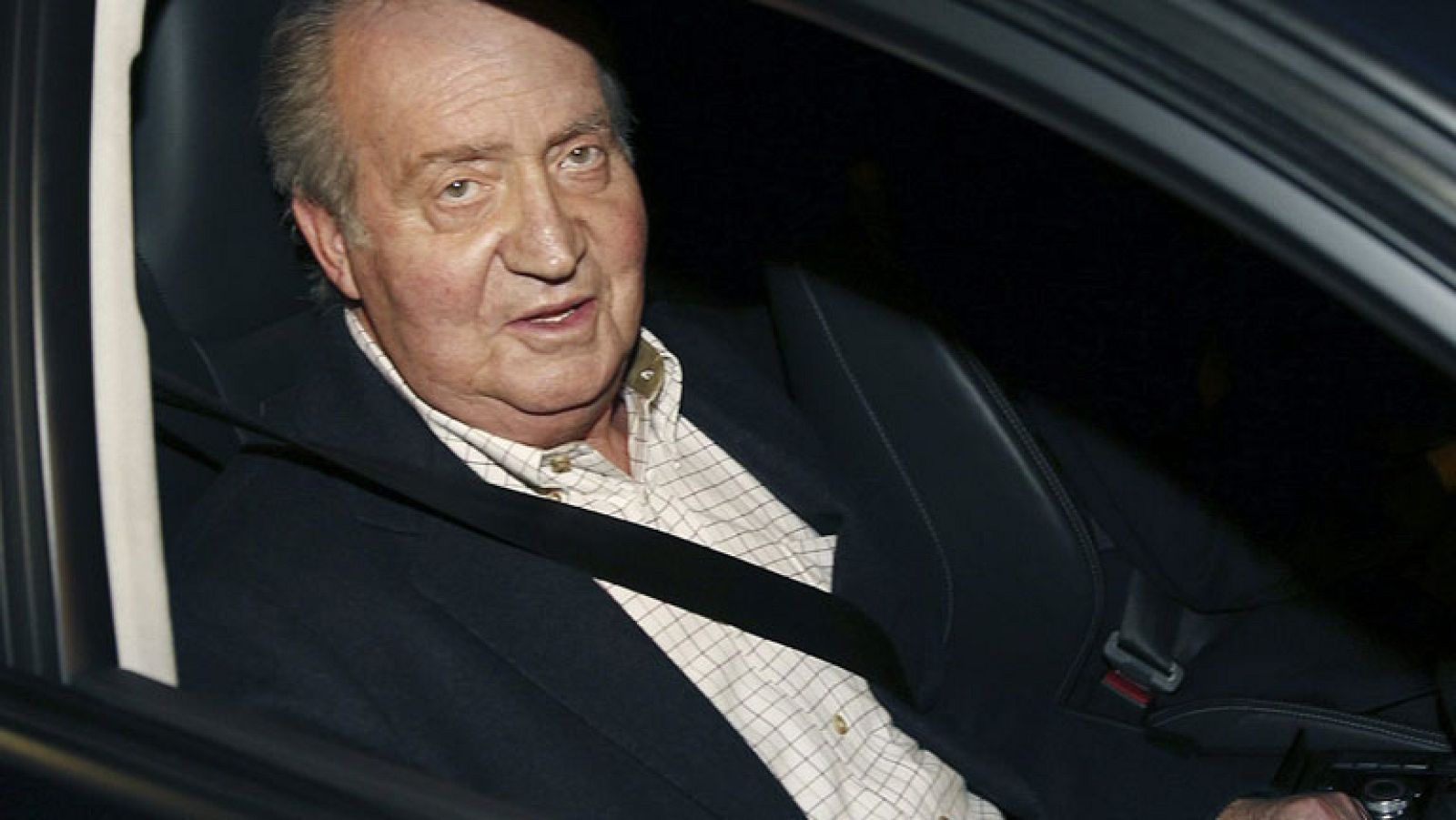 El rey llega al hospital para ser operado de la cadera - Informativo 24h | Ver