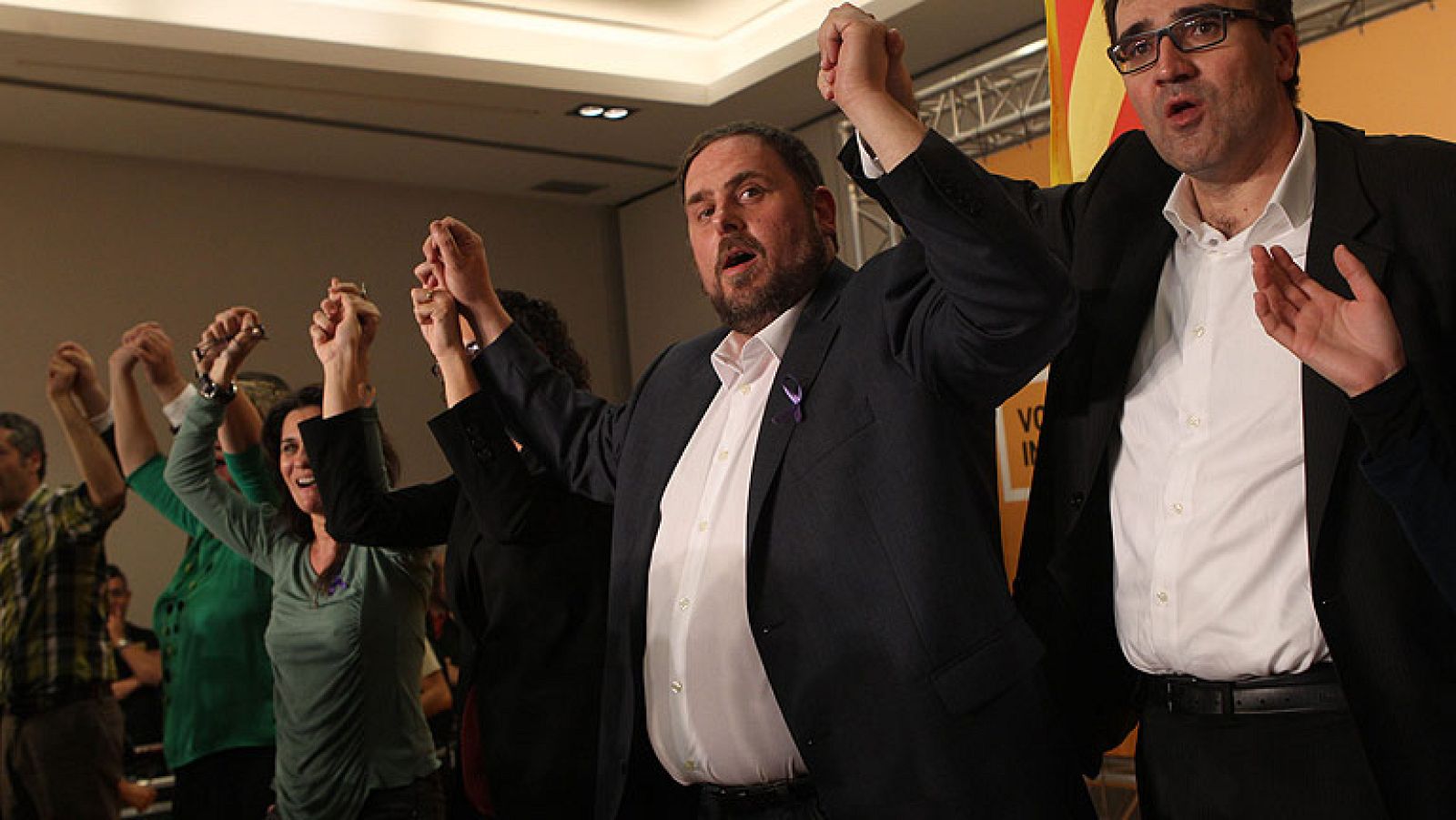 En una comparecencia en la sede electoral de ERC, el líder de ERC, Oriol Junqueras, ha hecho constar su "alegría" por el avance conseguido por Esquerra, que se ha convertido en la segunda fuerza de Cataluña con 21 diputados.