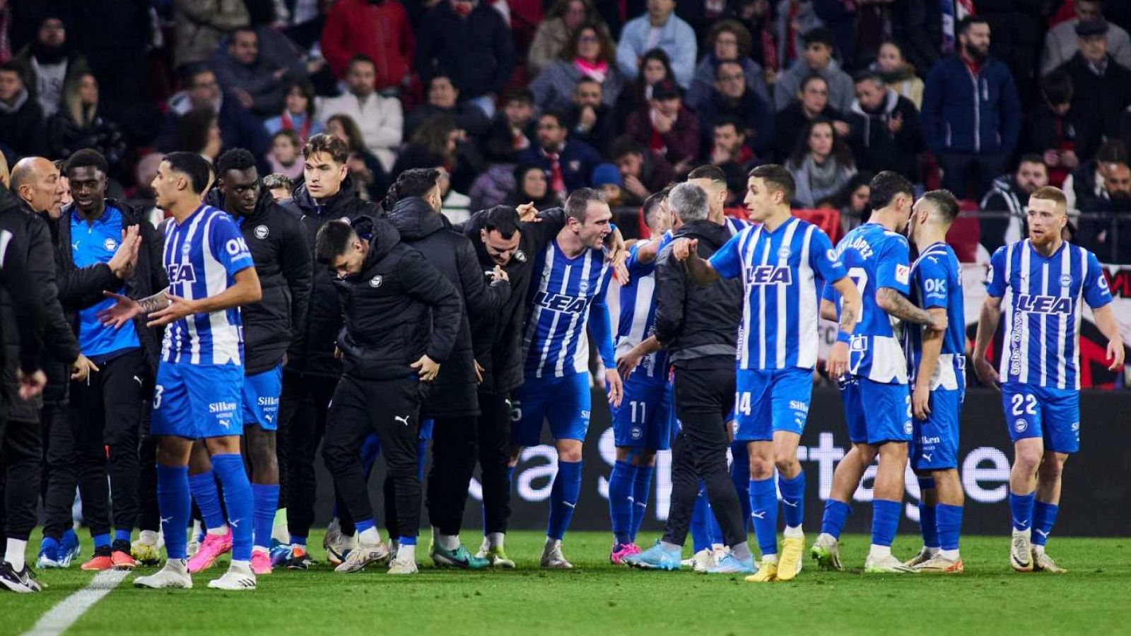 Sevilla - Alavés: resumen del partido de la 20ª jornada de Liga | Primera -- Ver ahora en RTVE Play