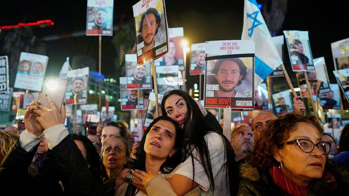 Los familiares de los rehenes en manos de Hamás se vuelven a concentrar en Tel Aviv