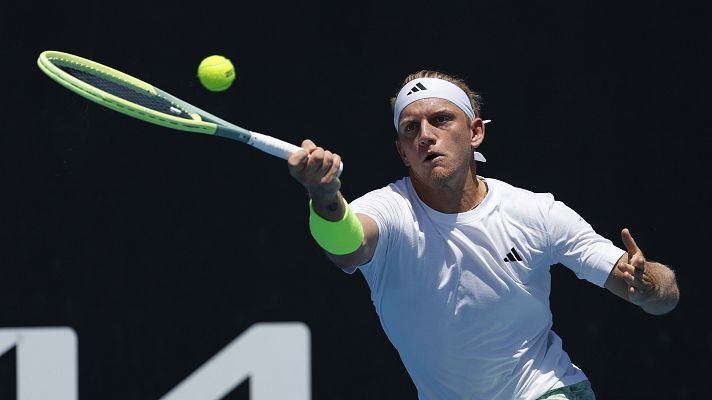 Davidovich avanza con convicción en el Open de Australia; Bautista y Carballés, eliminados