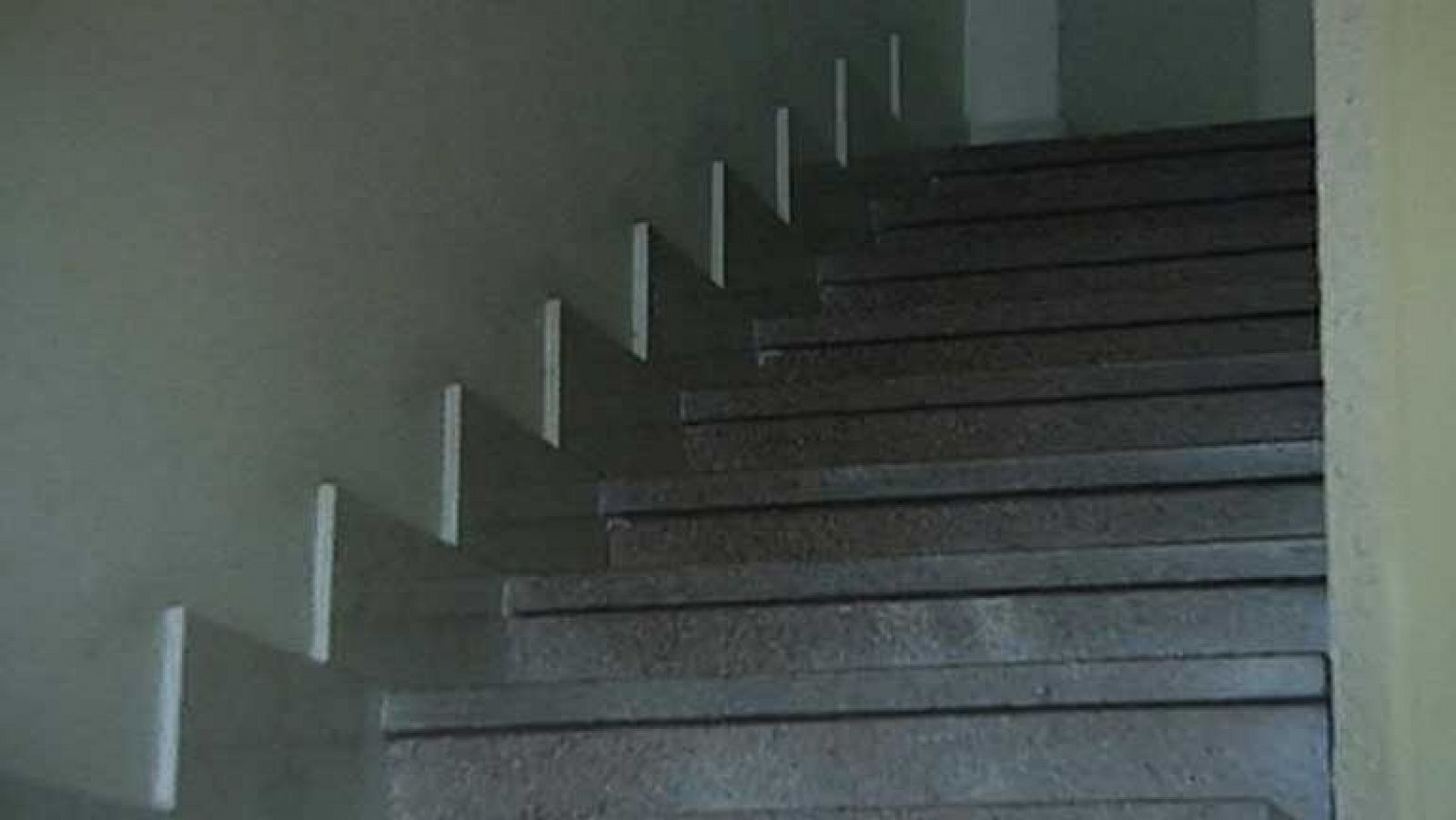 Personas con movilidad reducida continúan con las barreras arquitectónicas de sus vecinos